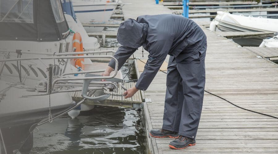 Why choose water damage restoration service for burst pipe water damage in Spring